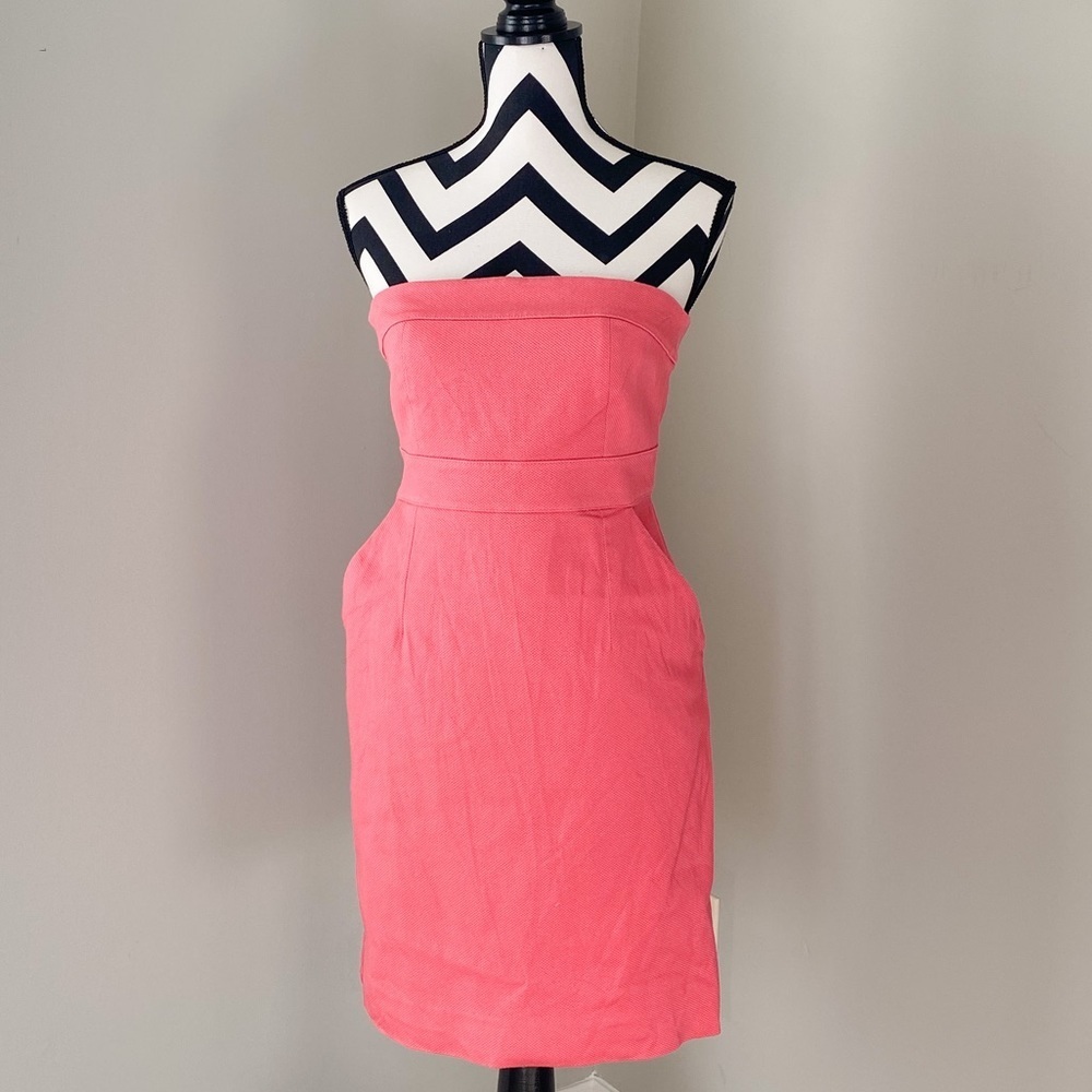 New York and Company Peach Dress w/Pockets